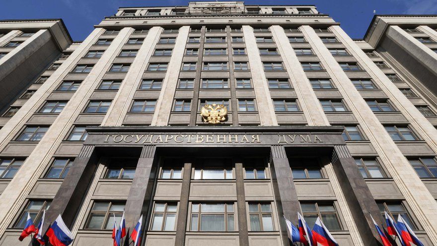 Депутаты предложили продлевать отпуск родителям заболевших детей