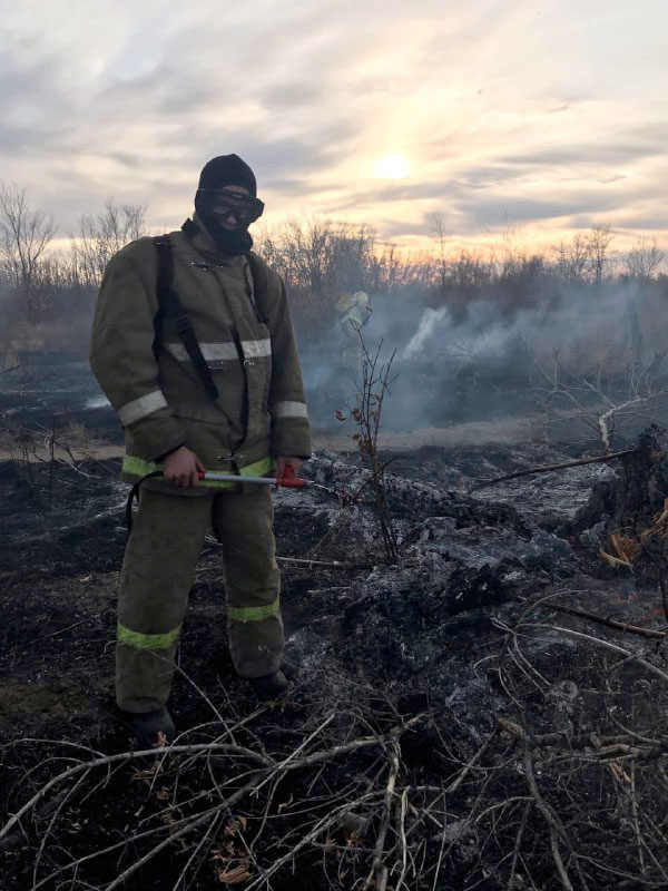 Пожар добровольцы тушили три дня