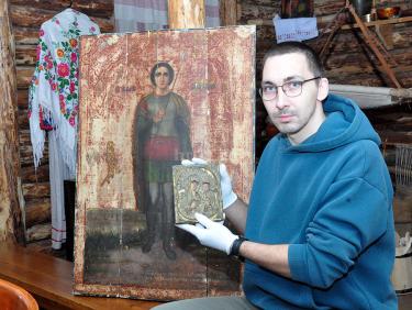 Спасти святые образа, или О том, как собирали коллекцию икон в краеведческом музее