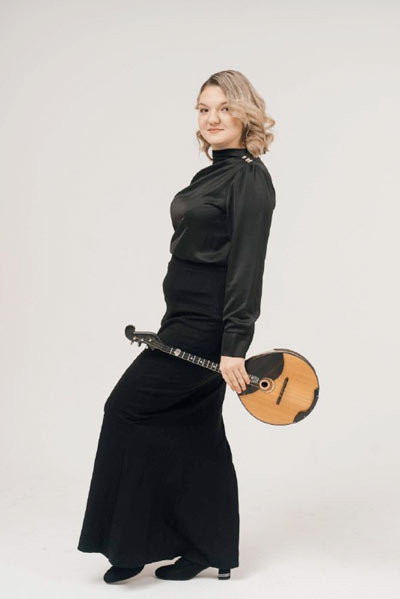 Чем оркестр похож на фабрику? Мария Загладько о тонкостях профессии дирижера