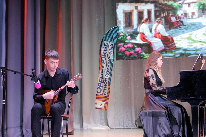 Дуэт фортепиано и балалайки