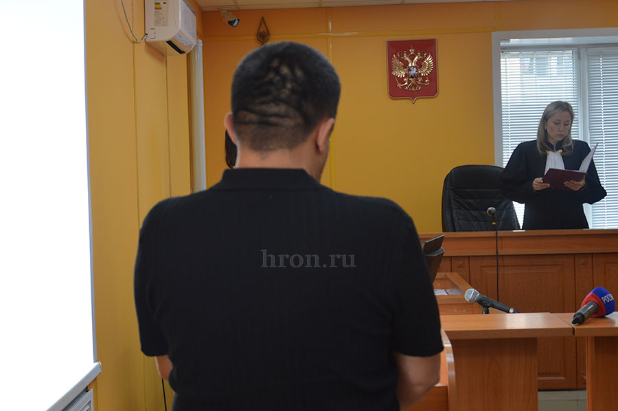 Из зала суда – с вещами. Торговца метанолом приговорили к четырем годам колонии