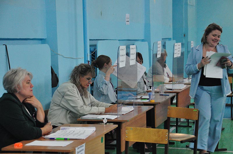 Мы выбираем, нас выбирают. Подведены итоги голосования в Госдуму и Заксоб