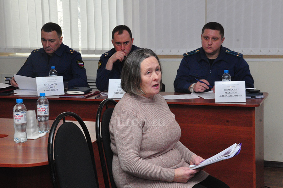 Последняя надежда. Главному прокурору области жаловались на газ, свет и дрова