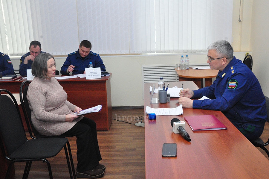 Последняя надежда. Главному прокурору области жаловались на газ, свет и дрова