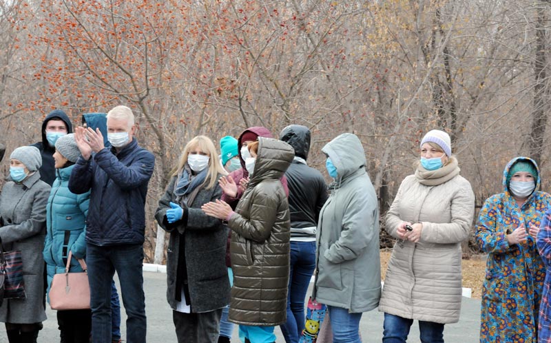 Медикам подарили улыбки