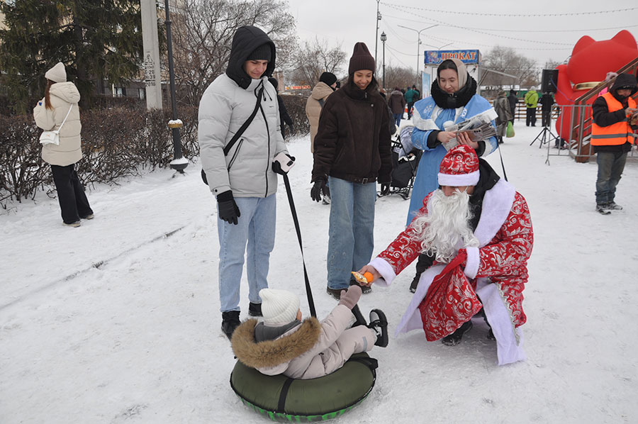 Работа под прикрытием. Кто примерил костюм Деда Мороза и что получил за это