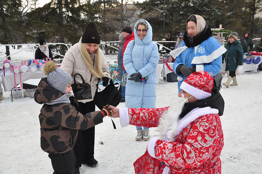 Работа под прикрытием. Кто примерил костюм Деда Мороза и что получил за это