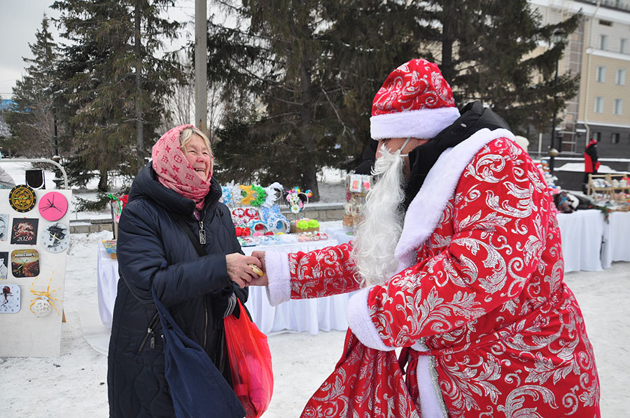 Работа под прикрытием. Кто примерил костюм Деда Мороза и что получил за это