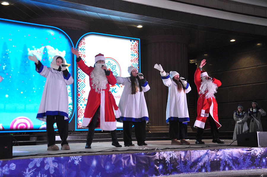 Зажгли на Комсомольской