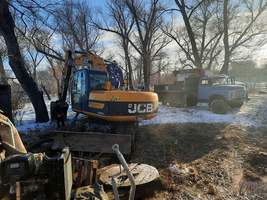 День без воды. Из-за прорыва жители нескольких районов лишились ресурса
