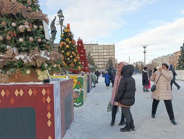 А игрушки-то ненастоящие!