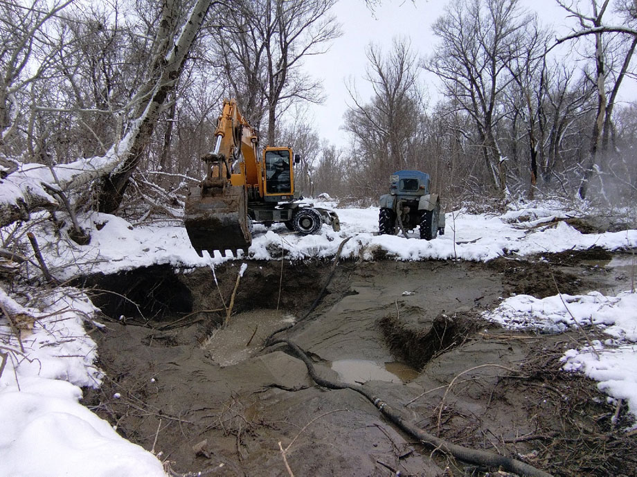 Утечки ликвидировали, водоснабжение восстановили