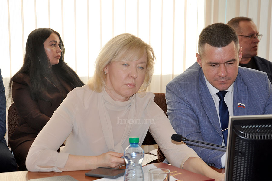 Пролить свет не удалось. Депутаты пытались узнать подробности про фонари