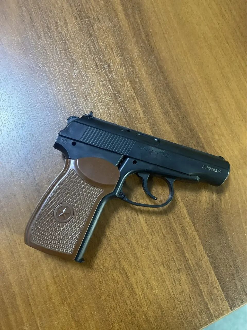 Пенсионер выстрелил соседу в голову из пневматики