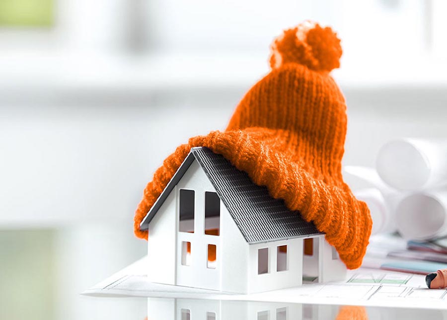 Жилые дома и городские объекты готовят к зиме