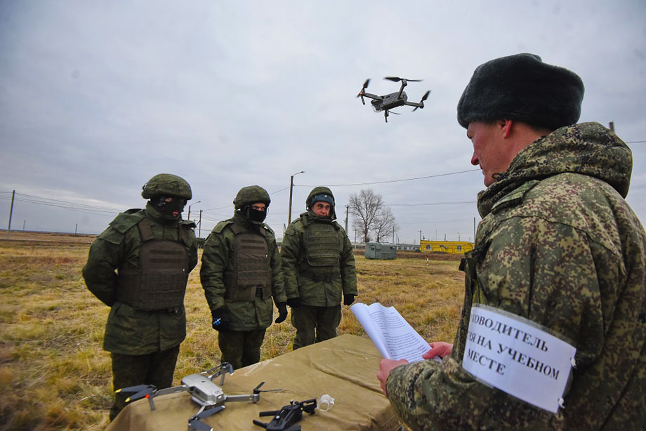 Полпред президента осмотрел военный городок под Оренбургом