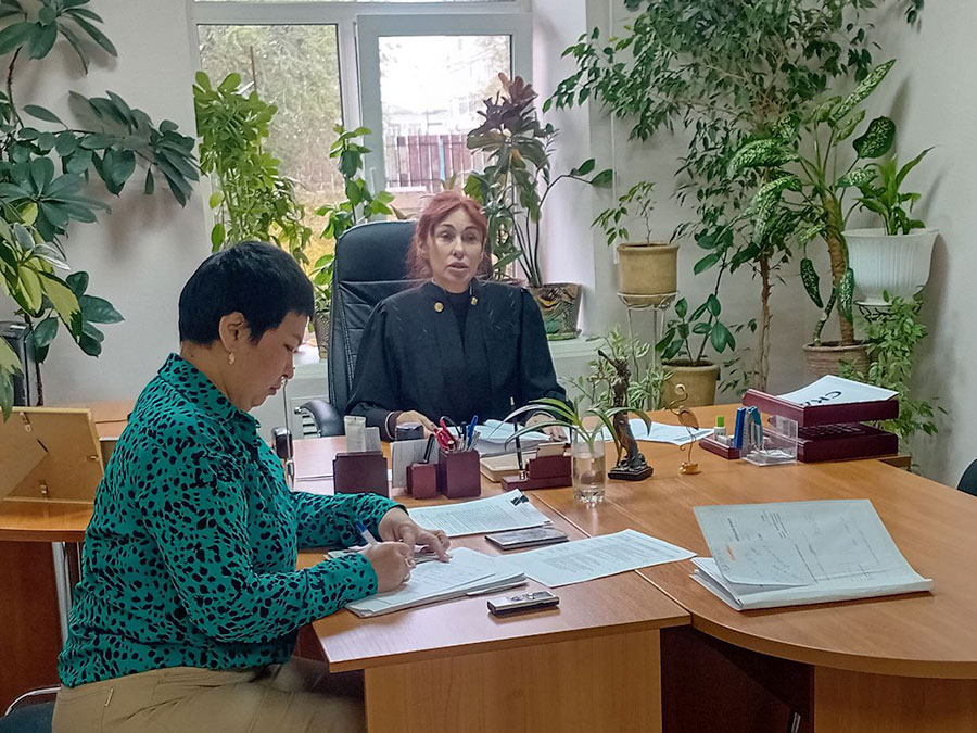 Удар током. Штукатур требует компенсировать утраченный заработок