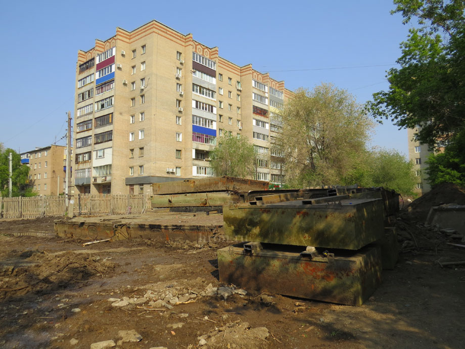 Старый мост – позади, большая стройка – впереди. В парке строителей начались масштабные работы