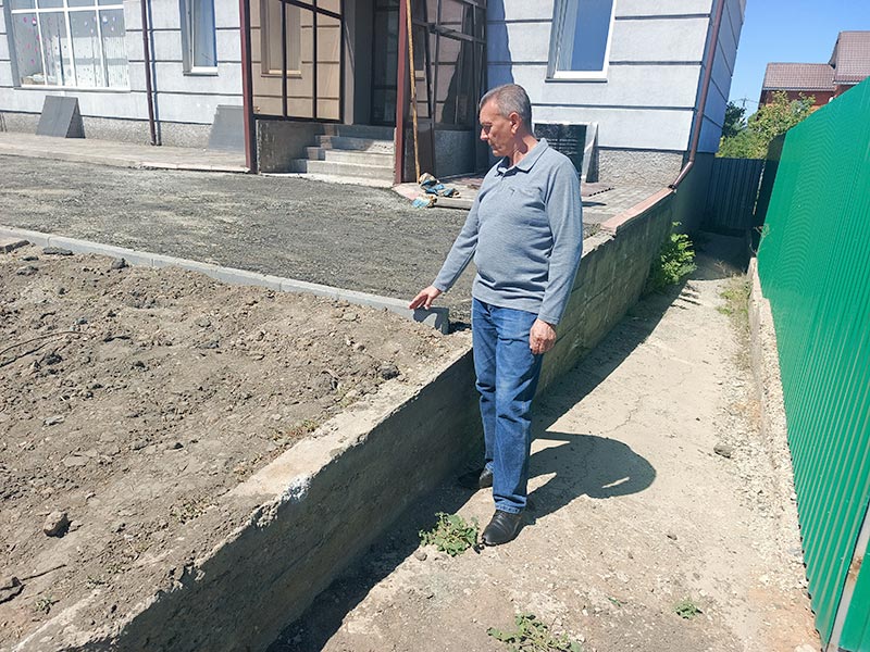 В списках не значится, или Почему лужа стала камнем преткновения для жителей
