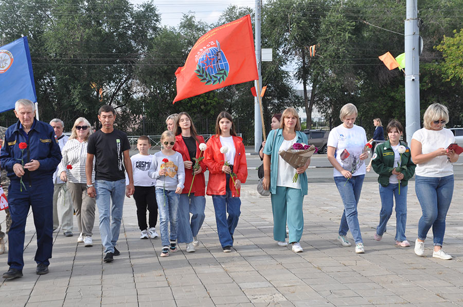 Автоколонной — из одной части города в другую