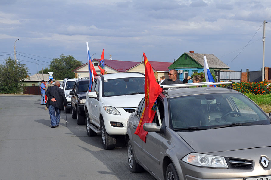 Автоколонной — из одной части города в другую