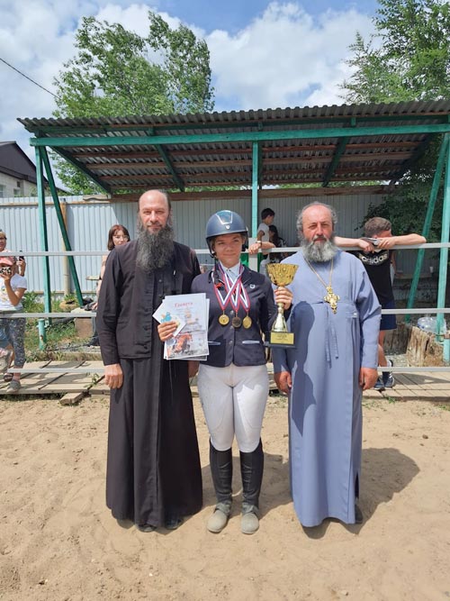 Что общего у тренера и духовника? Владыка Ириней об отношении к спорту и помощи атлетам