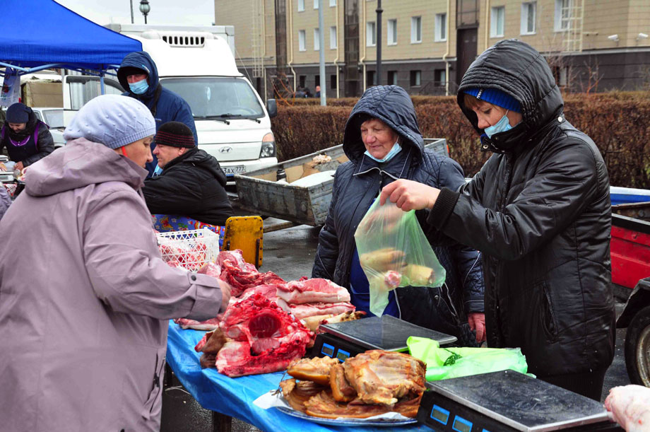 Погода ярмарке не помеха