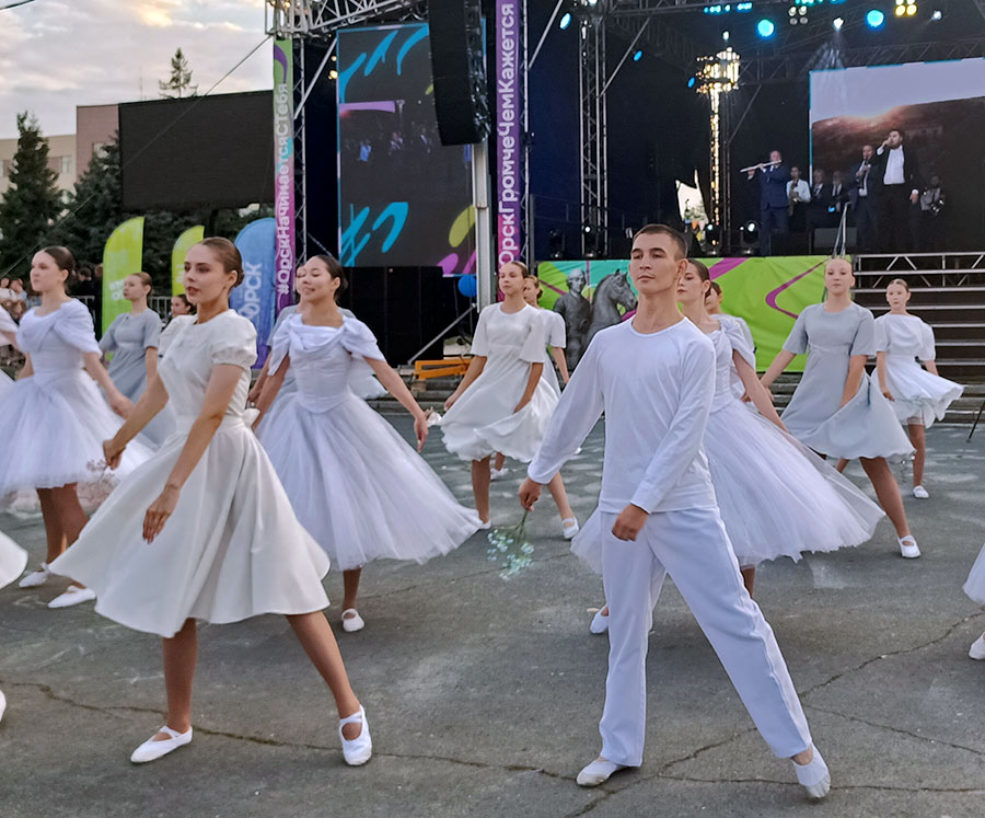 Поющий проспект