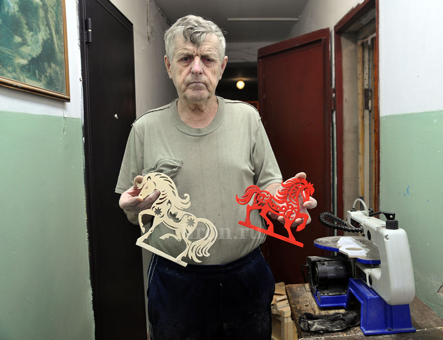 Ах вы кони мои… фанерные