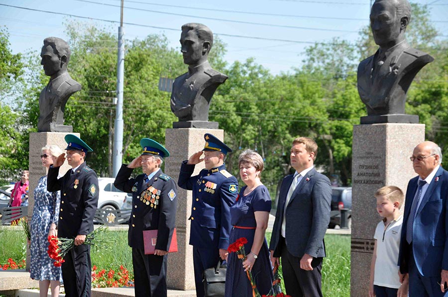 Пограничники отметили свой день