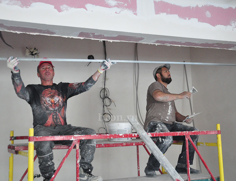 Под «крылом» библиотеки