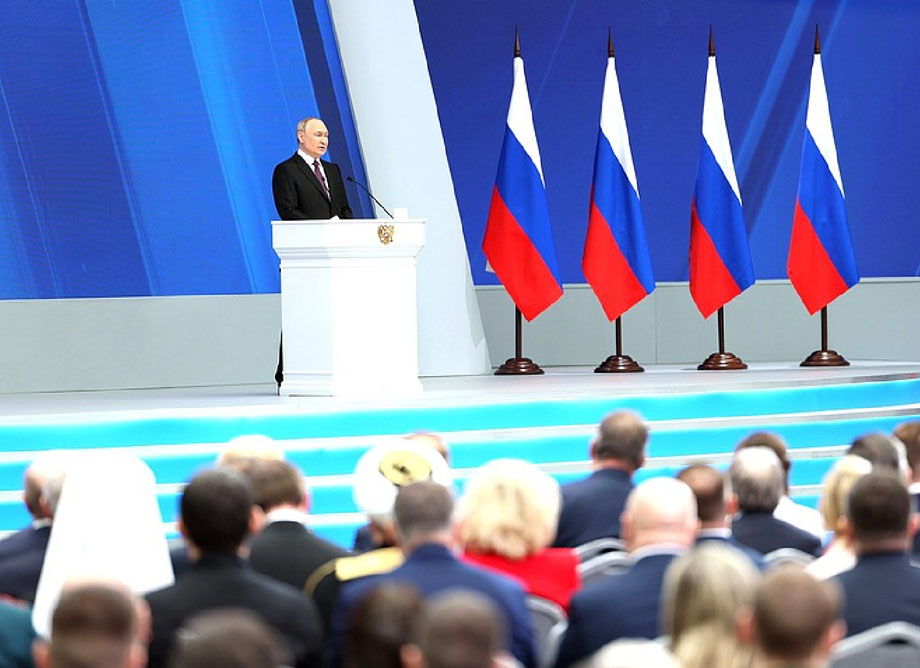 Владимир Путин об СВО, помощи семьям, увеличении МРОТ и многом другом