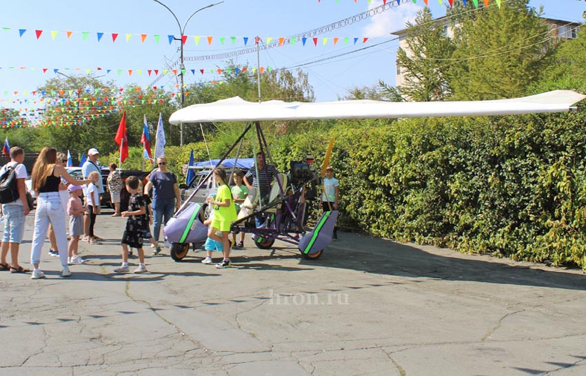 Звезды сошлись в центре Орска. Главную площадь накрыла праздничная волна