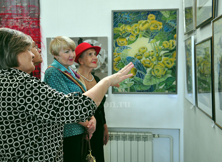 Великолепные пятерки. Художники отметили юбилей большой выставкой