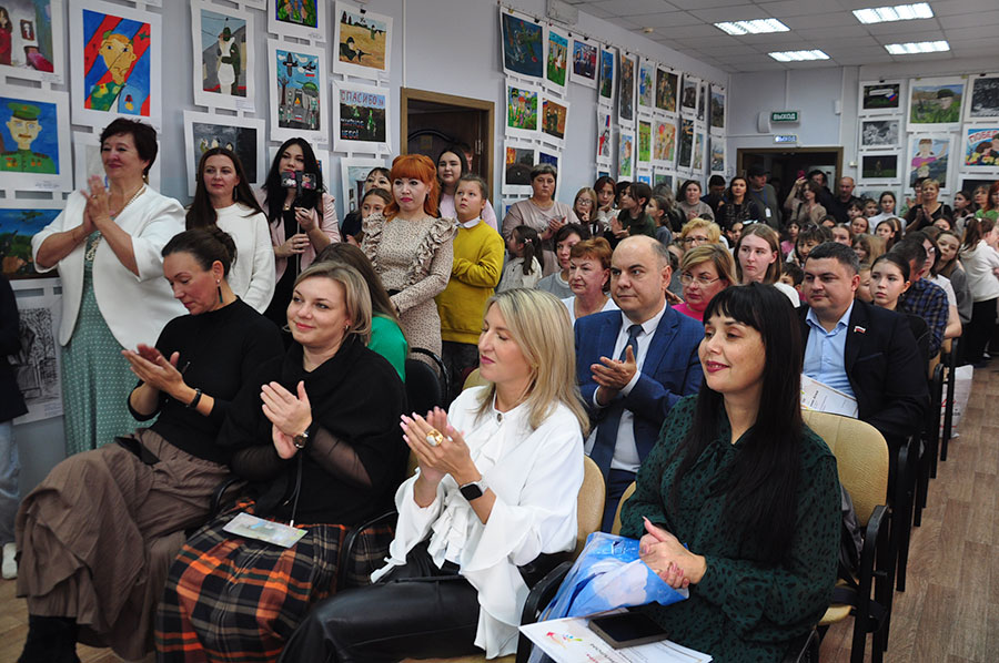 Свеча горела на столе. Гран-при «Орской палитры» – у Алины Базаркуловой