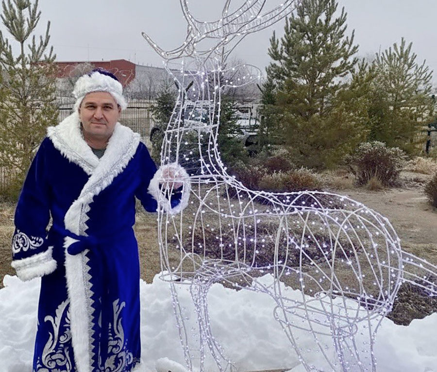 Как «сварить» елку с оленем