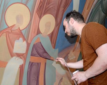 Почти как в Троице-Сергиевой лавре. Иконописец Евгений Антонов о принципах построения храмовой живописи