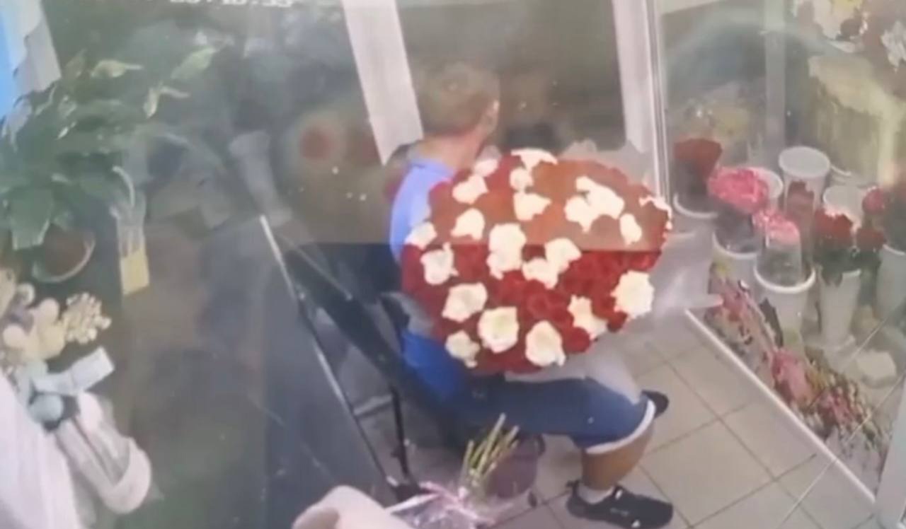 Романтика с последствиями. Орчанин отработает год за кражу шикарного букета