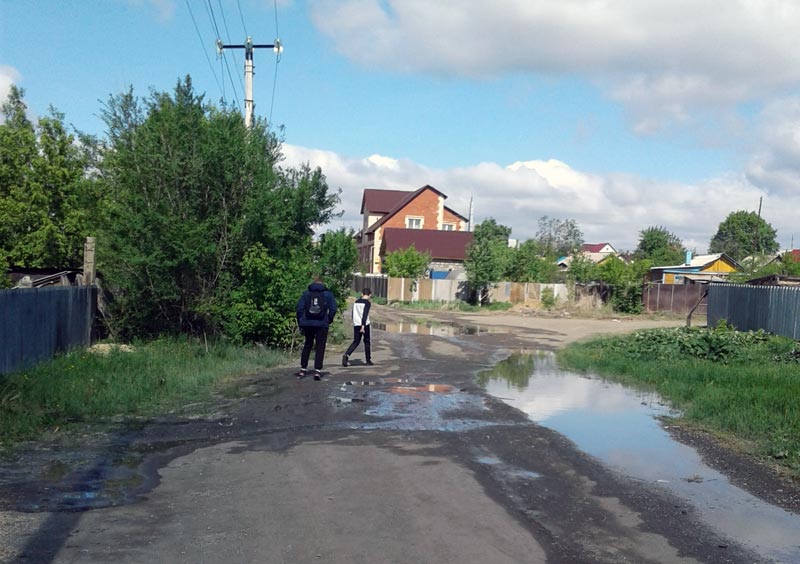 В городе забили источники. В поселках пытаются справиться с прорывами