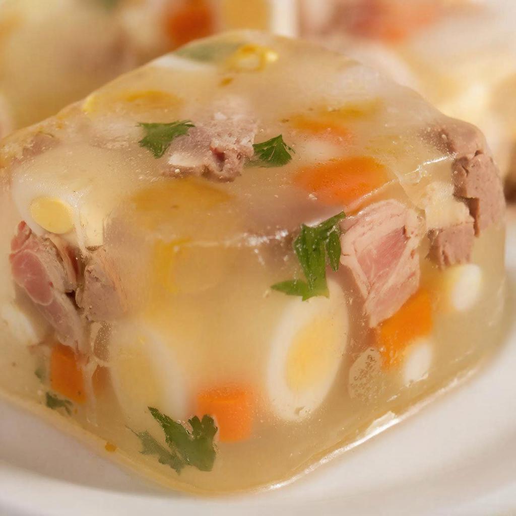 Холодец под вопросом: диетолог развеял мифы о традиционном блюде